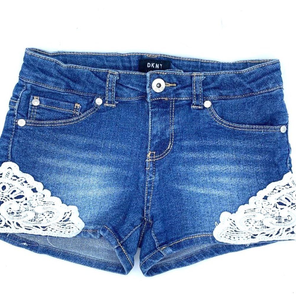 NWOT DKNY-Girls Stretch 4 Pockets Premium Shorts with Lace SIZE-8